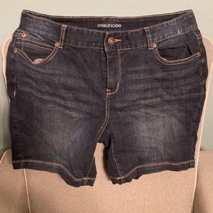 Maurices size 16 Jean shorts